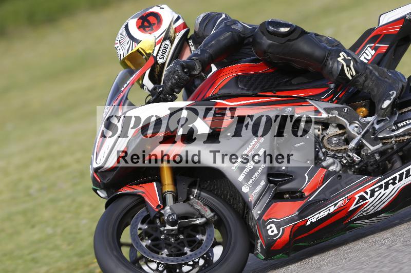 Archiv-2025/08 20.04.2025 Speer Racing ADR/Gruppe gelb/backside